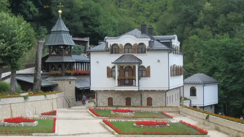 Manastir Lovnica