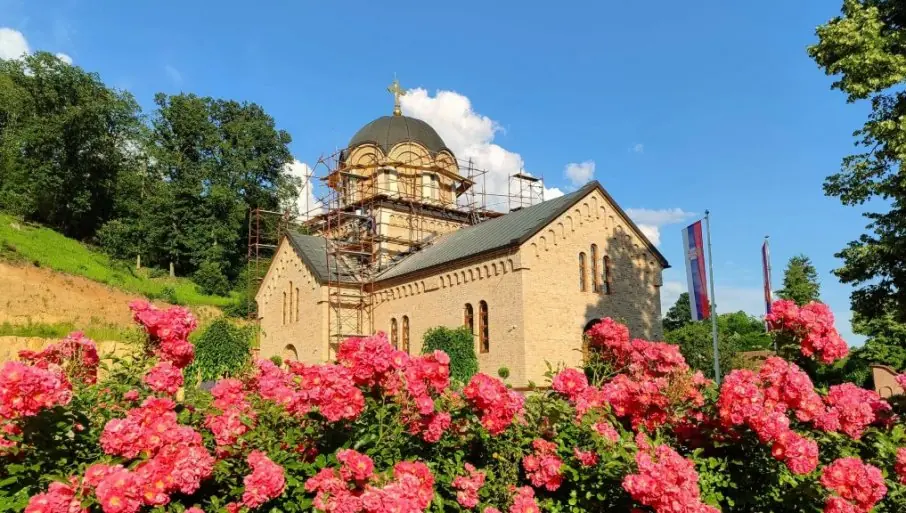 Manastir Bešenovo
