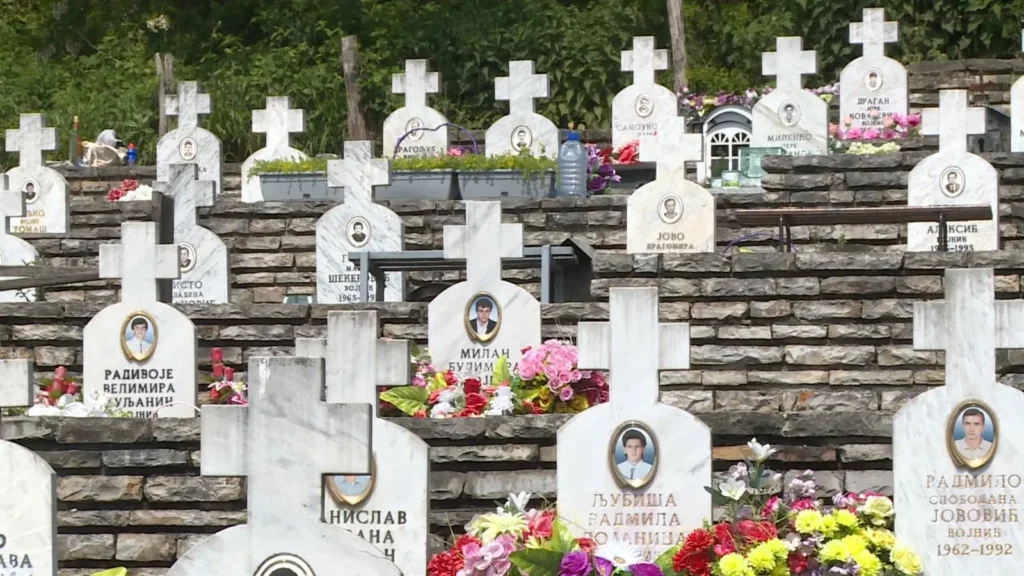 Српско гробље у Братунцу