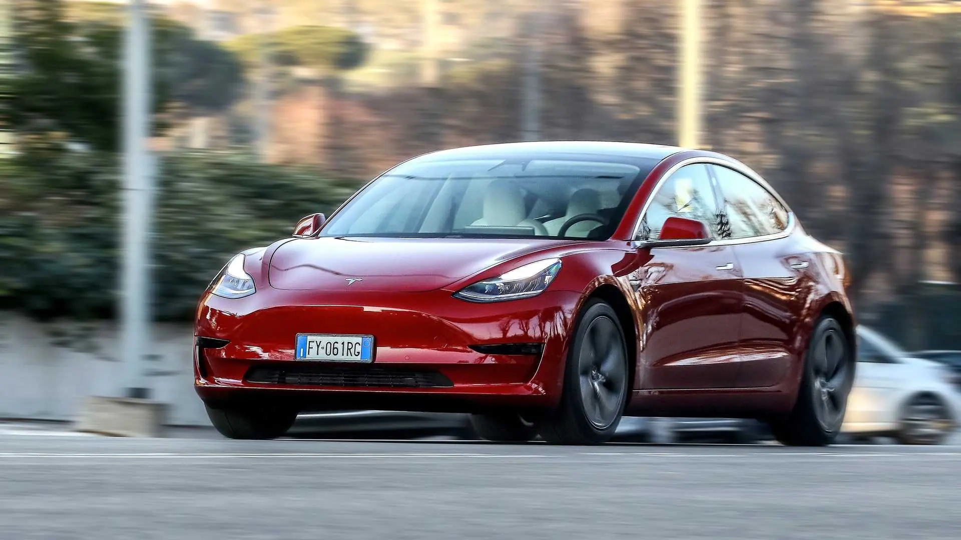 Električni automobil Tesla model 3