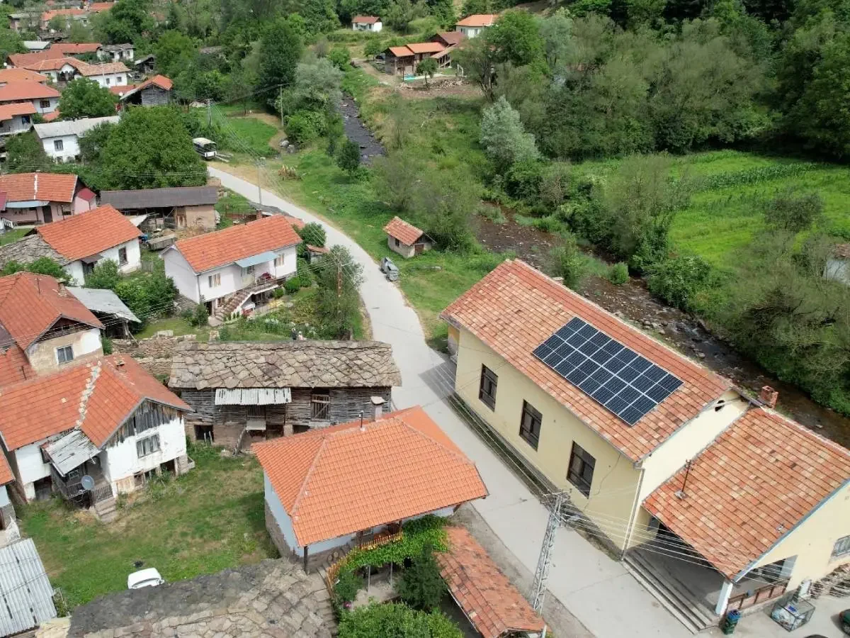 Zadružna solarna elektrana "Dojkinci"