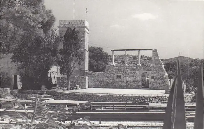 Razrušeni manastir Svete Paraskeve na Hvaru