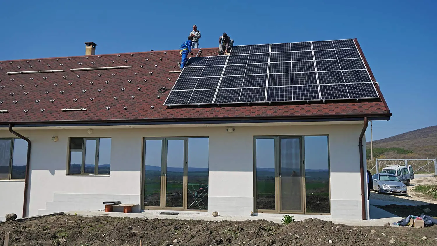 Monokristlni solarni paneli