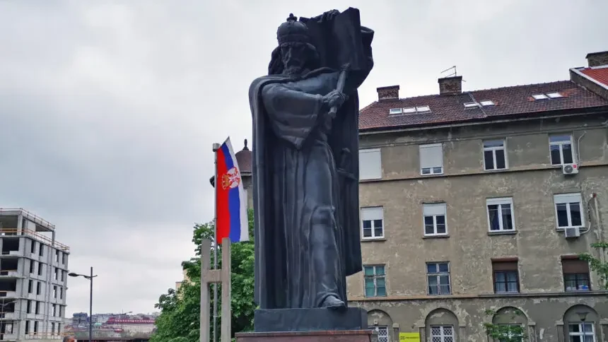 Spomenik caru Dušanu