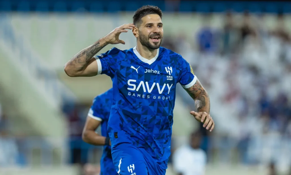 Aleksandar Mitrović u dresu Al Hilala