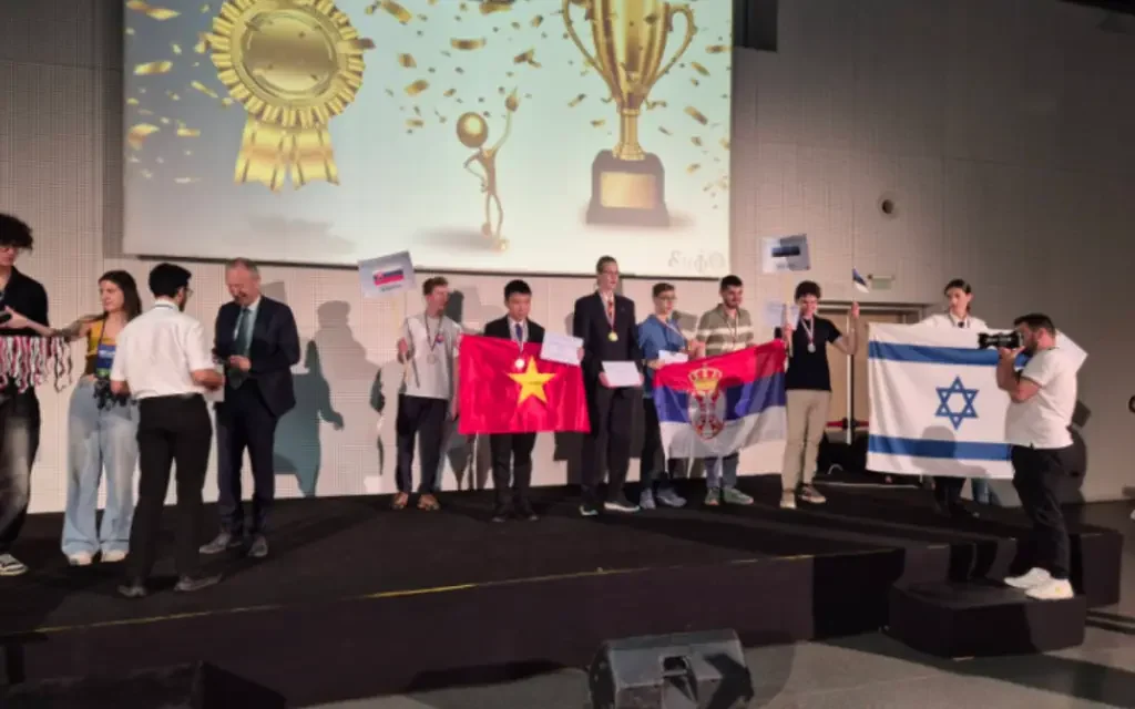 Srpski đaci osvojili četiri medalje na Evropskoj olimpijadi iz fizike