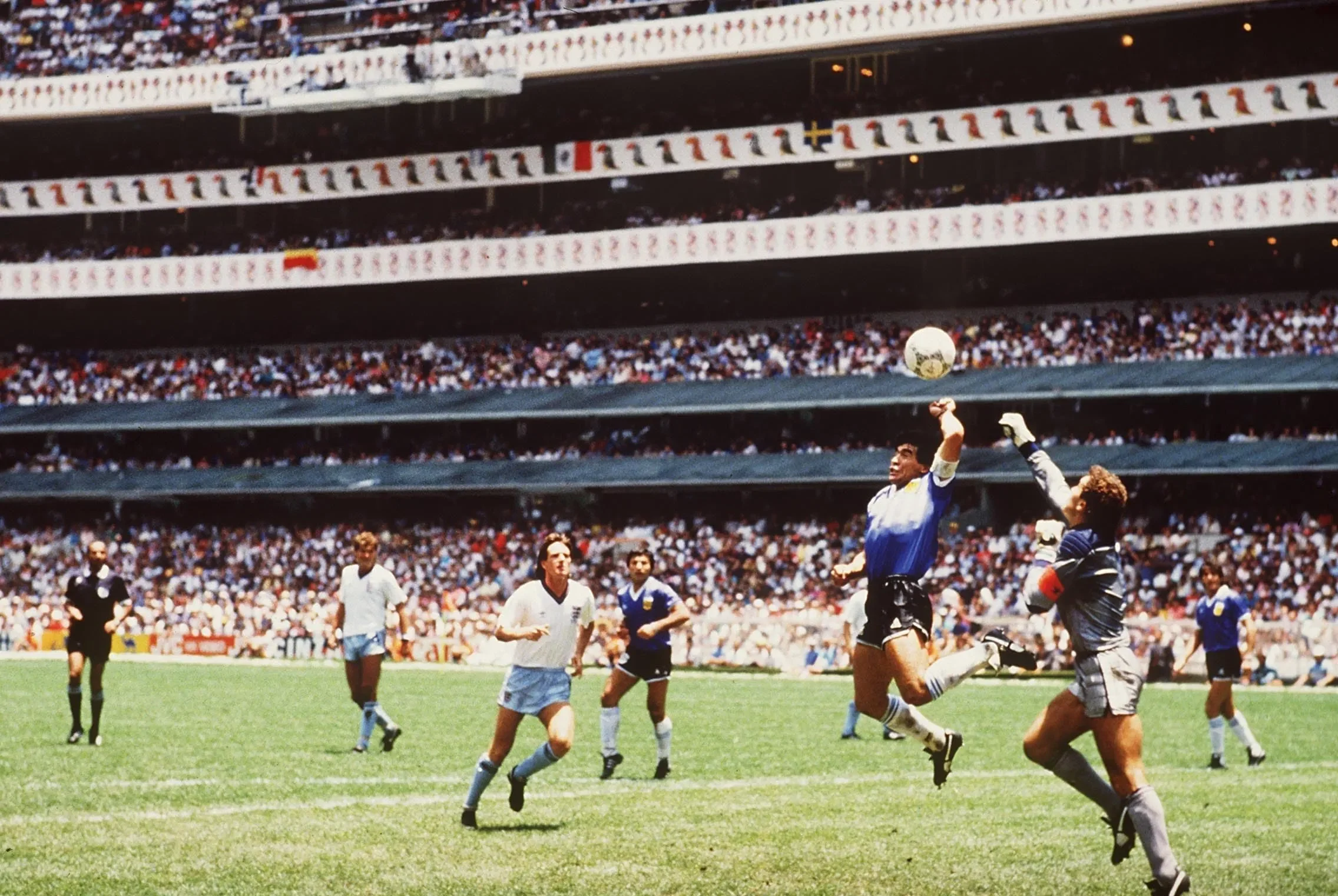 Božija ruka i Dijego Armando Maradona