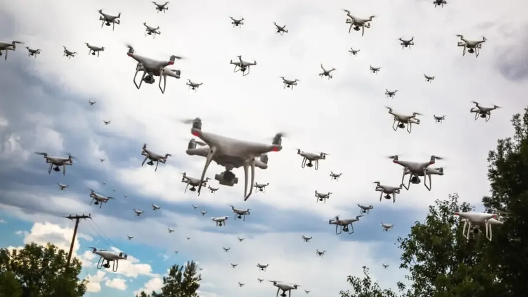 Рој дронови