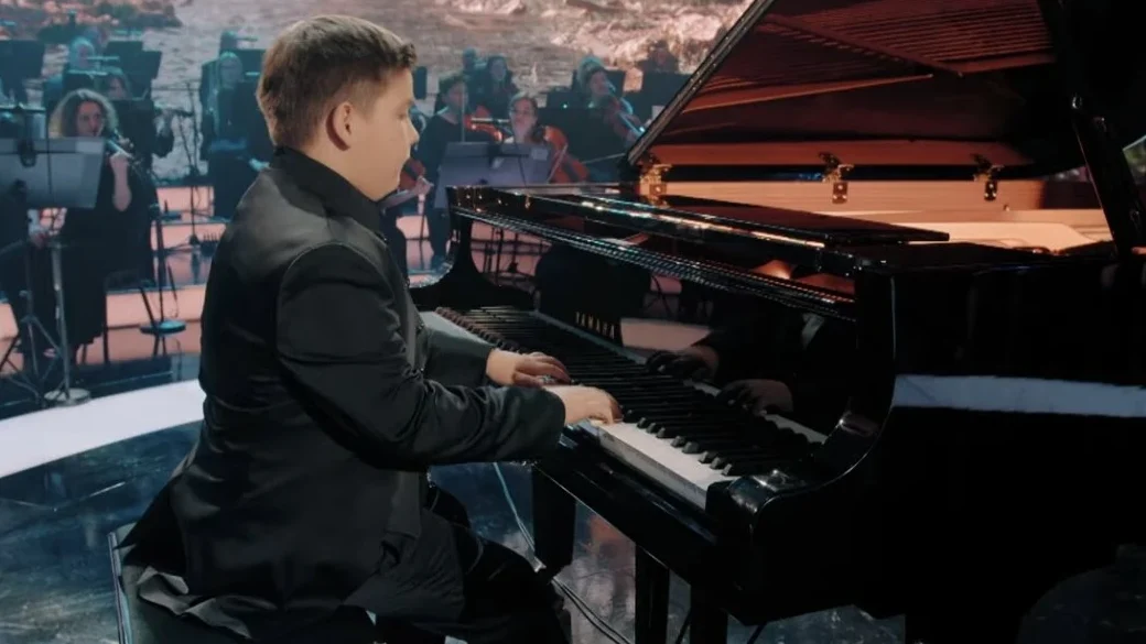 Давид Божић најбољи пијаниста