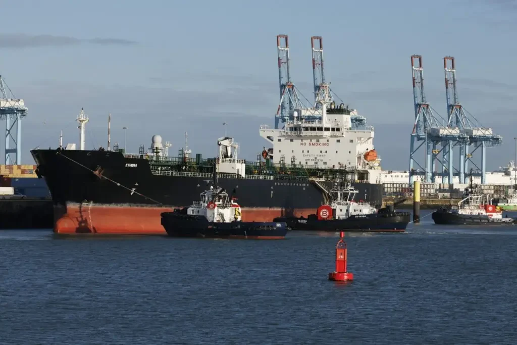 Енергетски рат око Кубе: Танкери из Русије и Хонг Конга на путу, Трамп најављује оштре мере