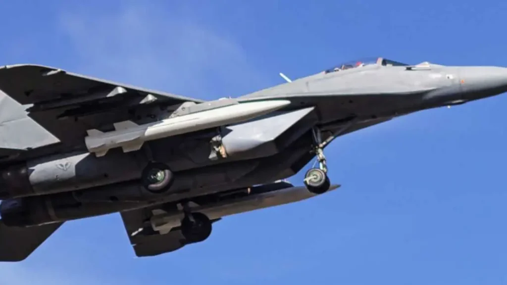 raketa CM-400 mig 29