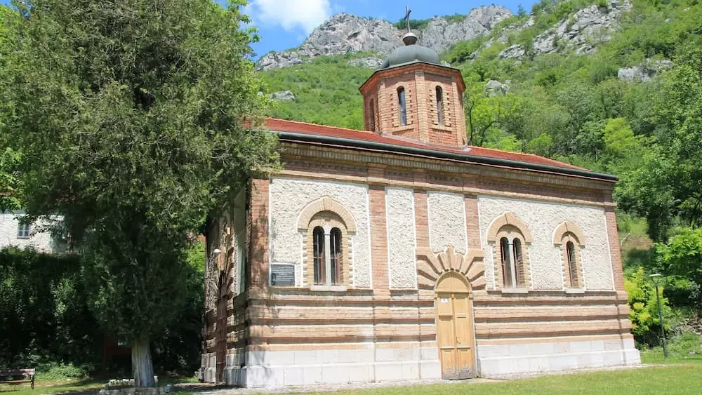 Манастир Свете Петке - Иверица