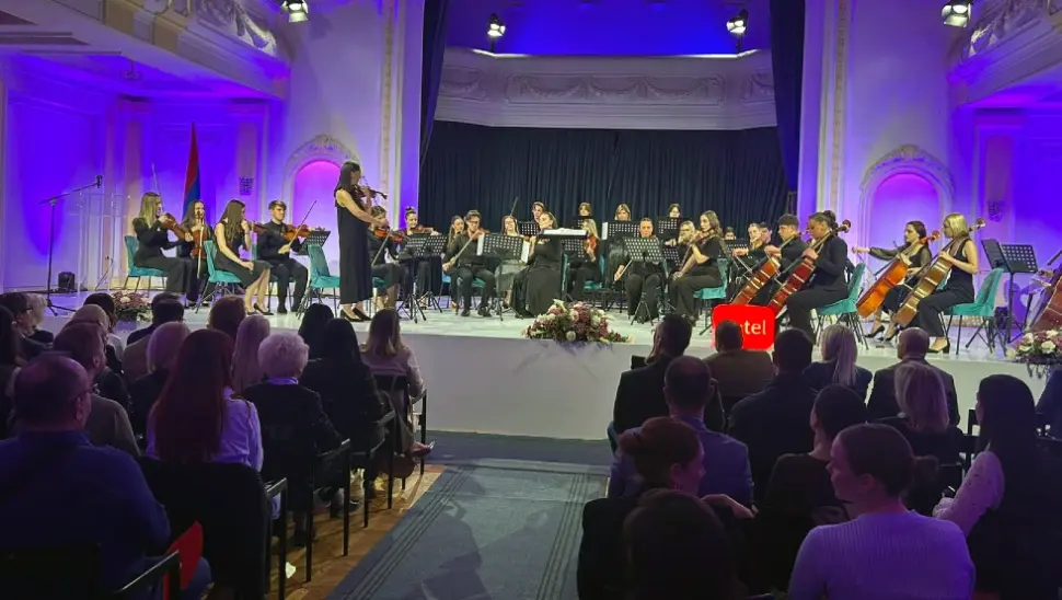 Дани Владе Милошевића