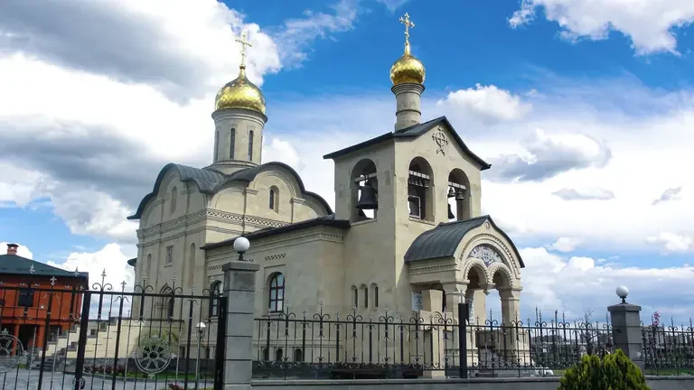 Саборни храм Воздвижења Часног Крста у Јеревану, Јерменија. © Википедија