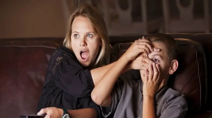 Kako pornografija oblikuje seksualno ponašanje tinejdžera?