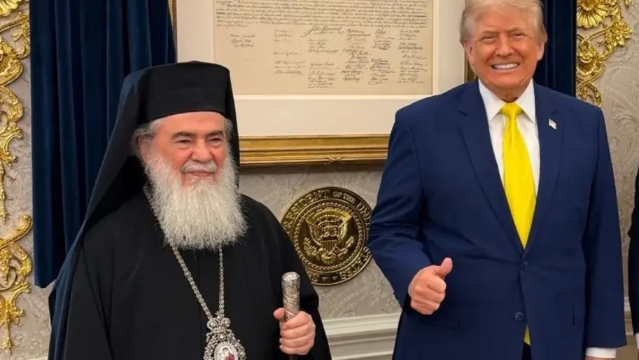 Трамп предлаже да јерусалимски патријарх Теофил III буде посредник у преговорима Москве и Кијева